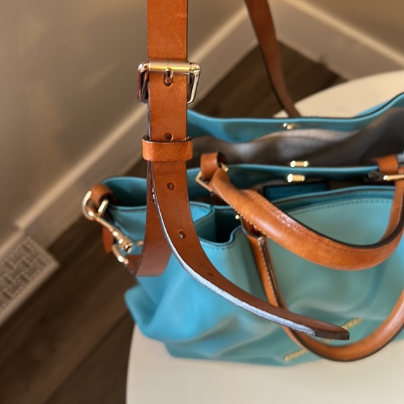 Dooney and Bourke purse - Picture 6 of 7